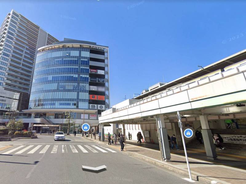 駅前地上10階の総合商業施設：FIRSTA （ファスタ小岩）