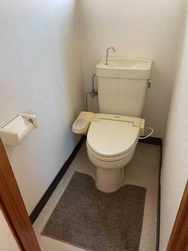 トイレ（1F、2Fにあります）