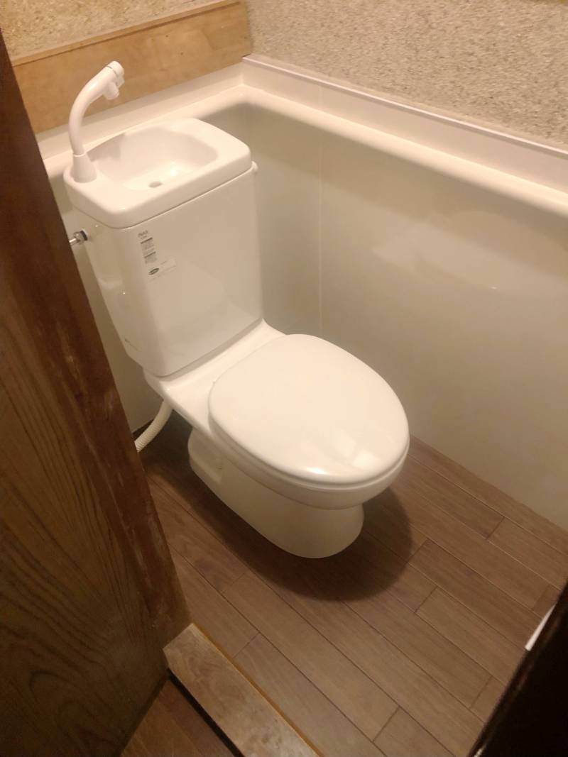 簡易水栓トイレ（新品工事済み）