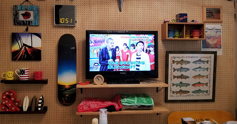 DIYしたオシャレな内壁とリビング