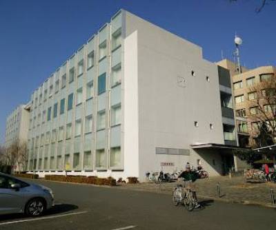 市役所もすぐ近くにあって便利です