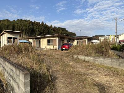 約140坪の広々敷地！