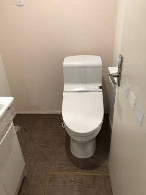 最新のウオシュレット
バストイレ別