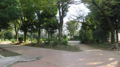 徒歩１分にある池袋本町公園