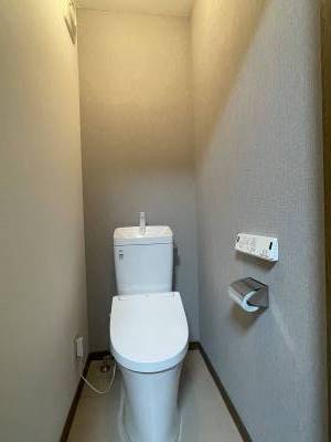 ウォシュレット付きトイレ