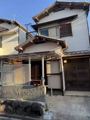 修繕中です！1月中旬完了予定！
かなり綺麗になります