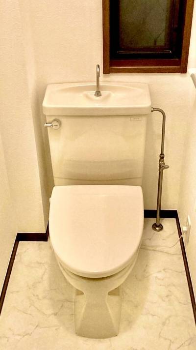 便座新品で清潔感あります。