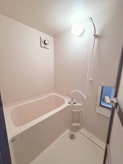 きれいな浴室です。