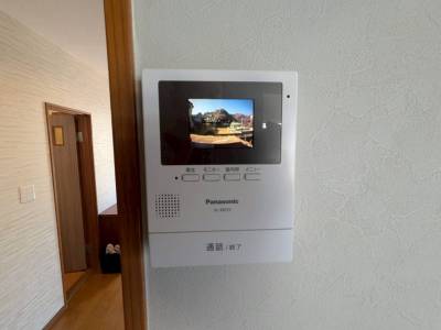テレビモニターインターフォン付きです