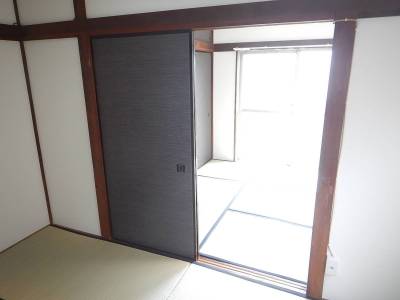 お洒落な黒系の襖