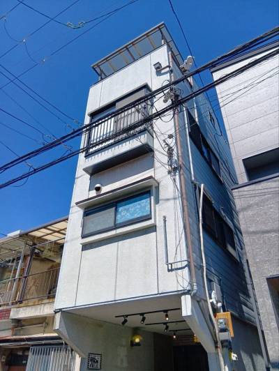 4階建ての4SDKです。閑静な住宅街で住みやすいです。