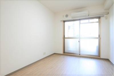 全室採光面東向きです