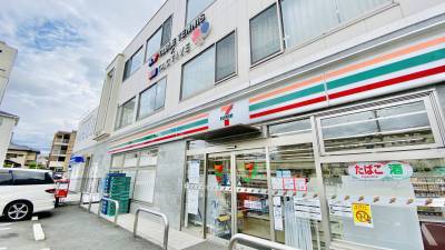 コンビニまで徒歩3分