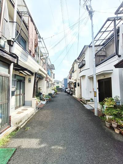 閑静な住宅街で快適に過ごされてはいかがでしょうか♪