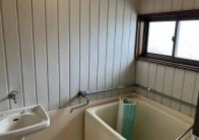 一日の疲れをゆっくり癒せるバスルーム♪