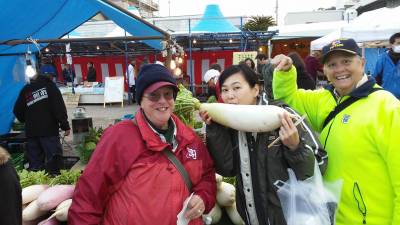 三崎漁港の朝市では、新鮮な食材を安価で購入出来ます。
