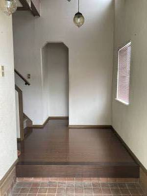 玄関　照明付き