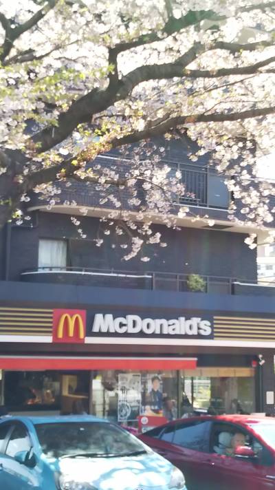 駅前マクドナルド