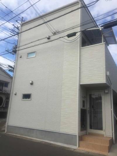 宅配ボックス付き！