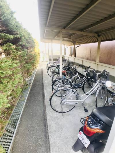 もちろん駐輪場も敷地内にしっかり御座います♪