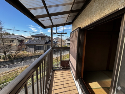 ベランダからの眺望では、心地よい風を楽しむことができます！
