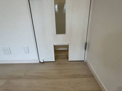 リビング、寝室にはペットドア