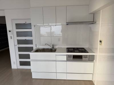 ３口ガスシステムキッチン クリナップ　ラクエラ