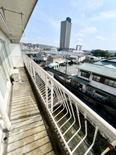 バルコニーも広々♪日当たりも良いです♪