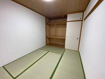 い草の香りに包まれて、家族でゴロゴロ寛げる心地よい和室。