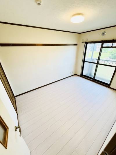 6畳居室に家具を置かなかった場合のお写真です♪