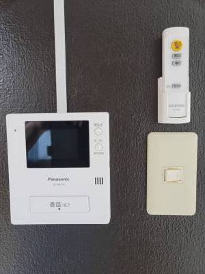 モニター付きインターホンなので安心安全！