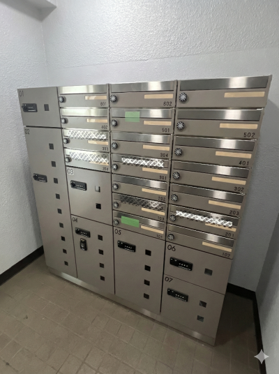 宅配ボックス完備