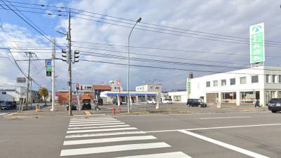 ローソンさん・旭川しんきんさん。近くて便利！！！