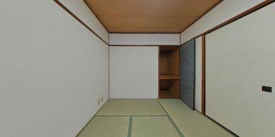 畳の部屋で横になってのんびりと♪