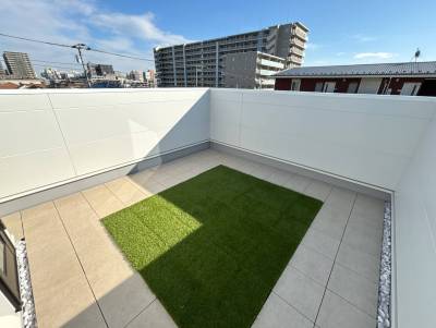 周囲に高い建物がないため、とても開放的♪