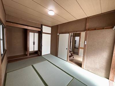 畳表替え、襖、障子新品です。