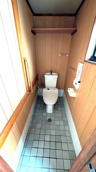 手すり付きトイレで安心