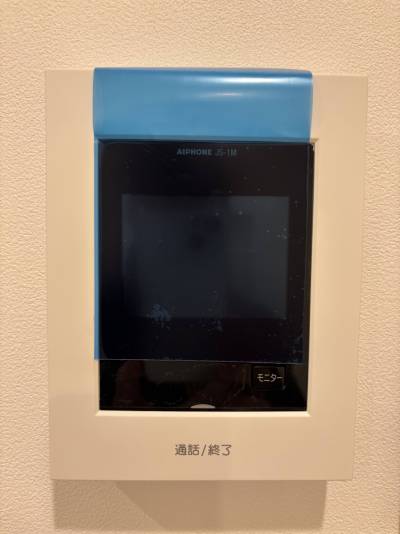 モニター付きインターホンで安心♪