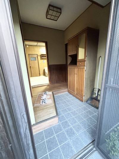 旅館みたいな玄関です！