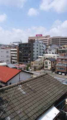 ｲｵﾝまでたった3分です。