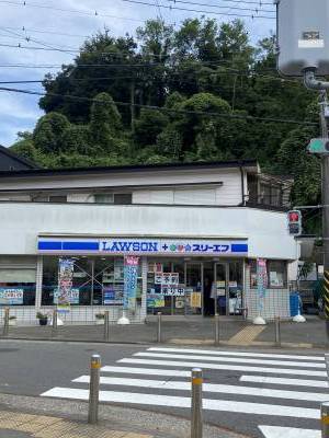 コンビニエンスストアまで徒歩２分