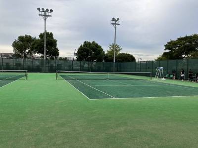 テニスコートが近くて便利♪
