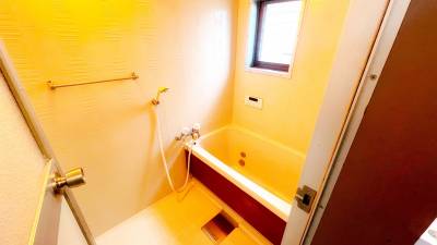 清潔感のあるユニットバス