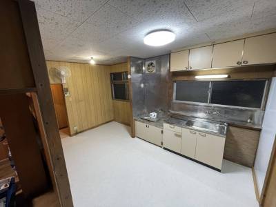 キッチン（シンクと水栓は新品です）