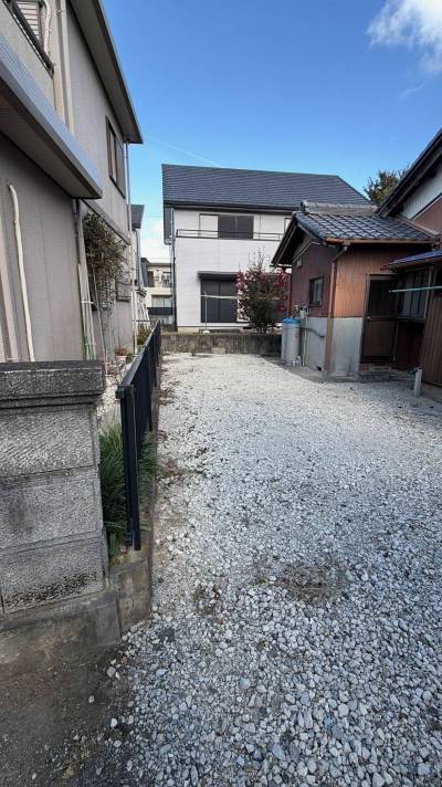 広い駐車場があります。
