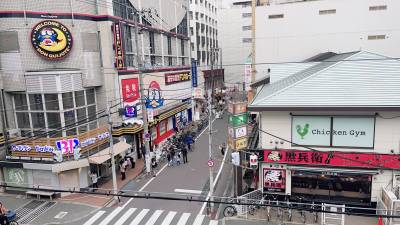 ドンキホーテ、松屋、モスバーガーは目の前