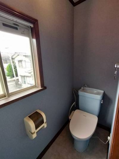 2階にも明るいトイレがあります！ヲシュレット新設！