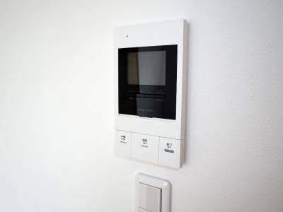 TVカラーモニターフォンで来客を確認できます