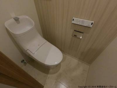 温水洗浄便座付きトイレです。