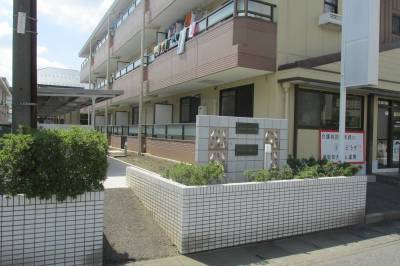 プレジデント深田Ⅰ　東側より